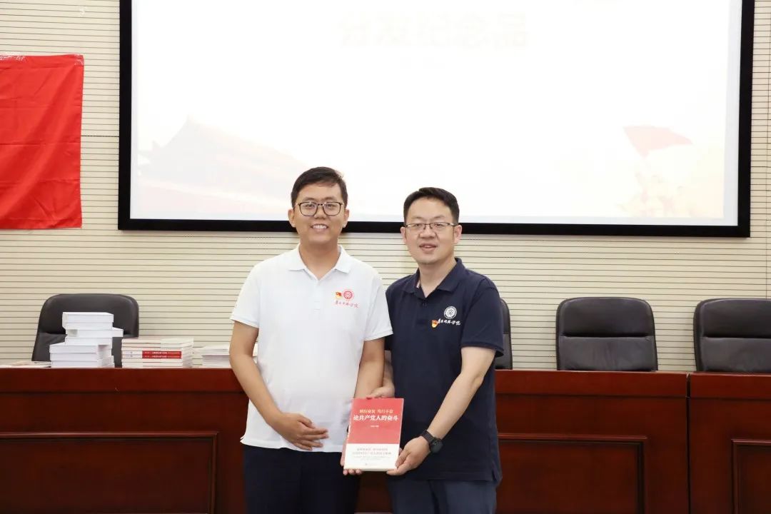 2f32a71aeef94af6af38aa358788d149.jpg 2f32a71aeef94af6af38aa358788d149.jpg