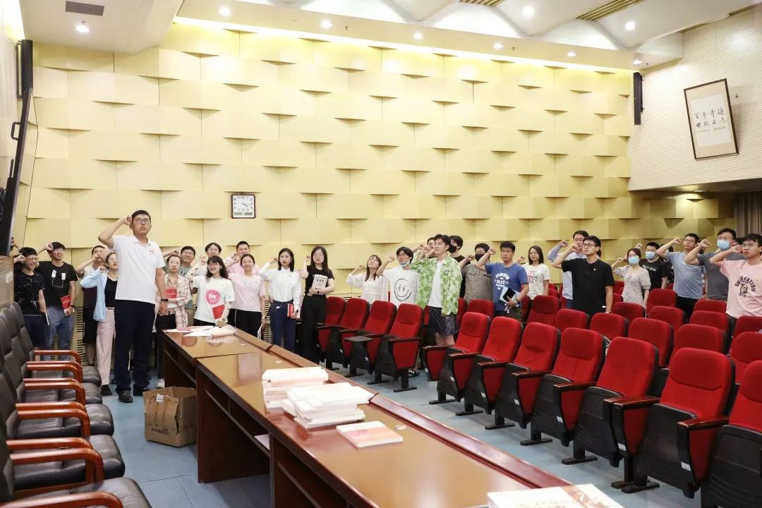 0b99ec55cda646a08dda6caadecc1d32.jpg 0b99ec55cda646a08dda6caadecc1d32.jpg