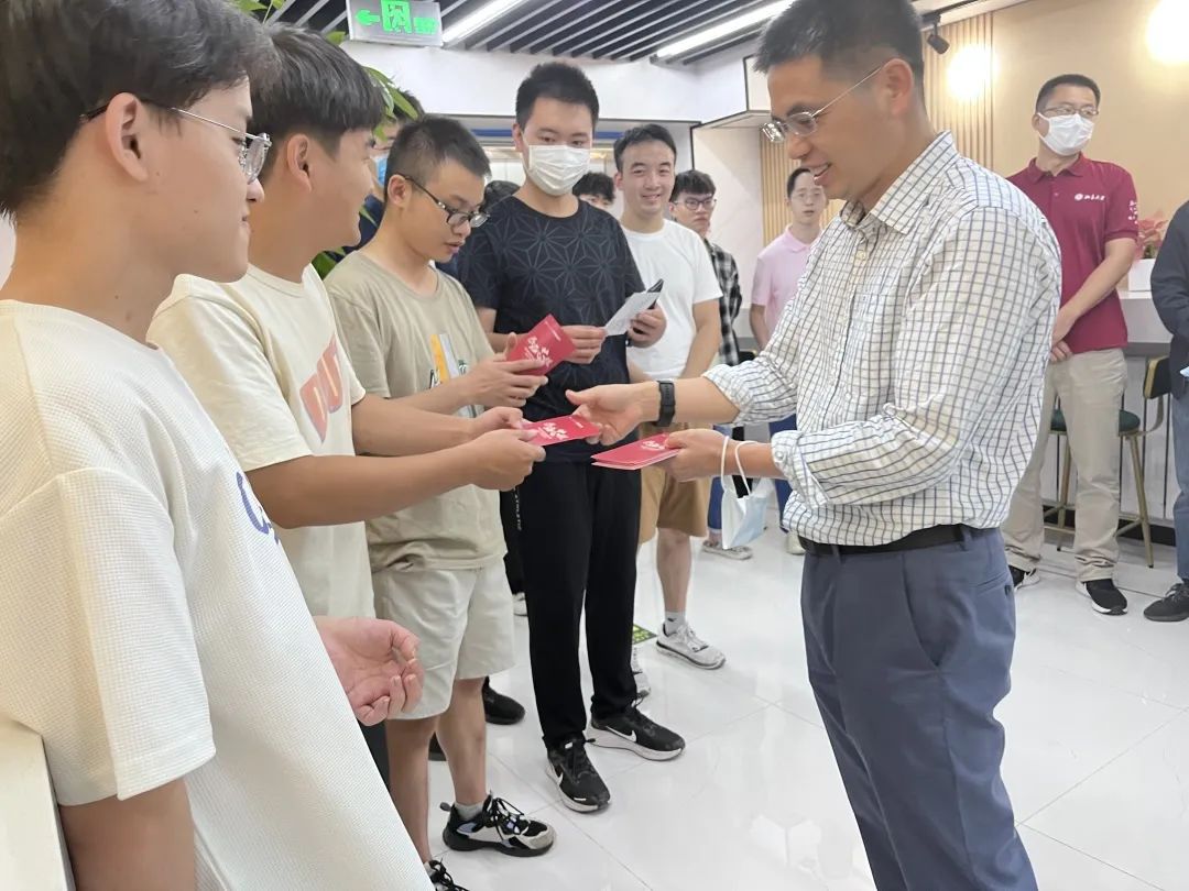 38f84c7370974977ba2c7cc352f85dec.jpg 38f84c7370974977ba2c7cc352f85dec.jpg