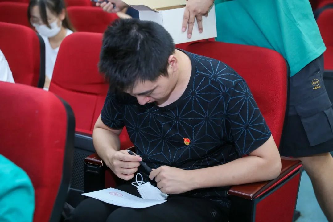 3b06c6af5023465896a1b167fed02b6d.jpg 3b06c6af5023465896a1b167fed02b6d.jpg