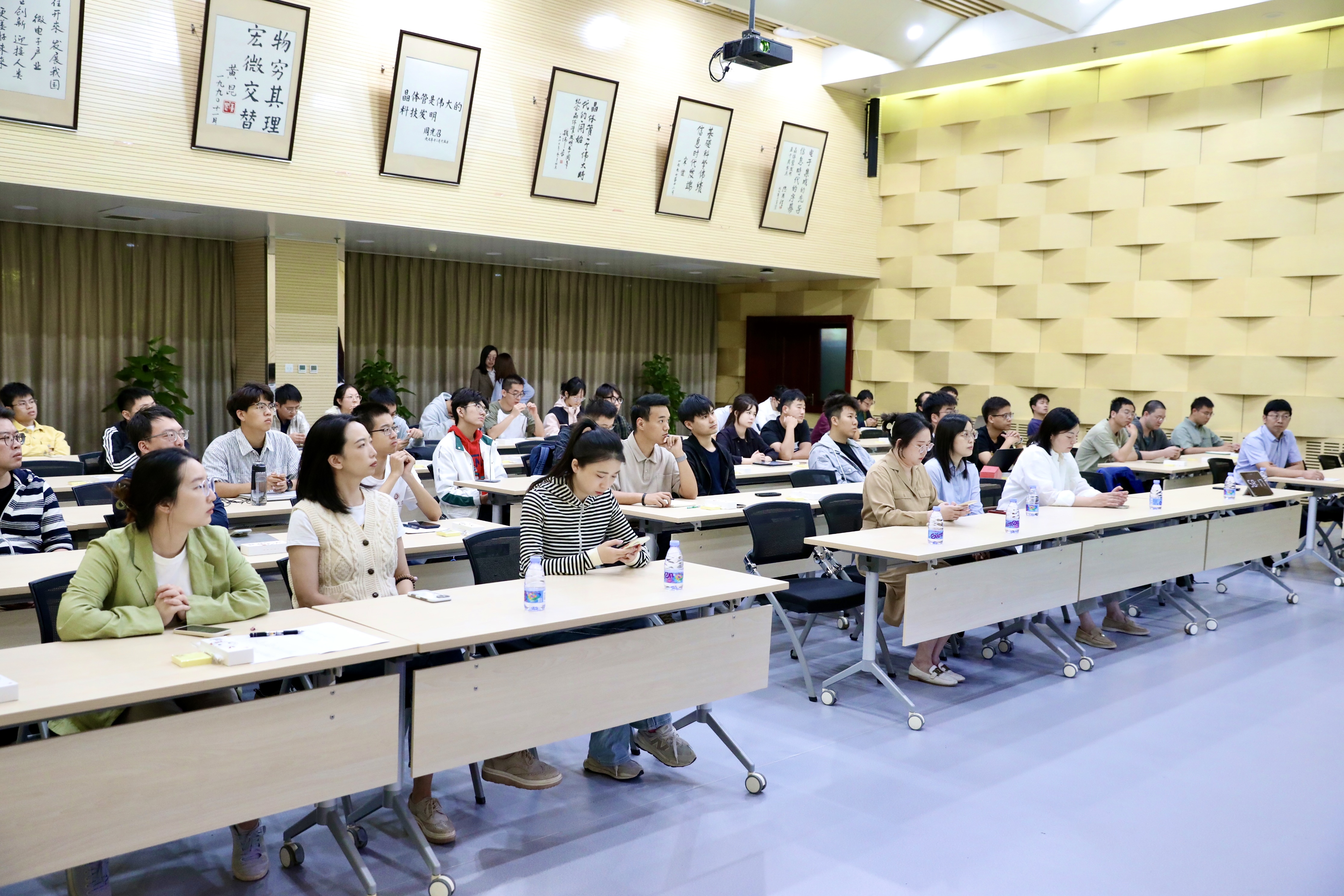 d86e7952a5834769b6e4e9e2378c39e3.jpg d86e7952a5834769b6e4e9e2378c39e3.jpg